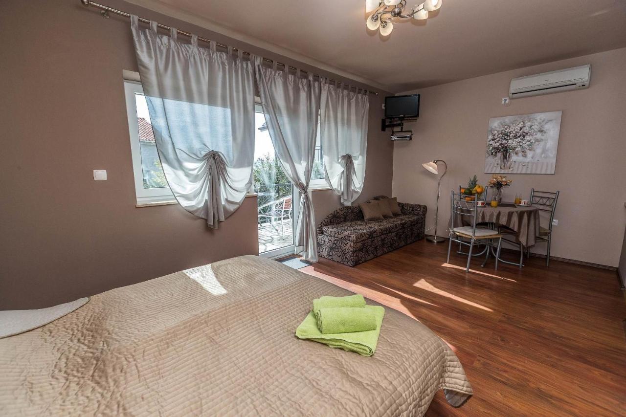 Apartments Karmen 1 Crikvenica Εξωτερικό φωτογραφία