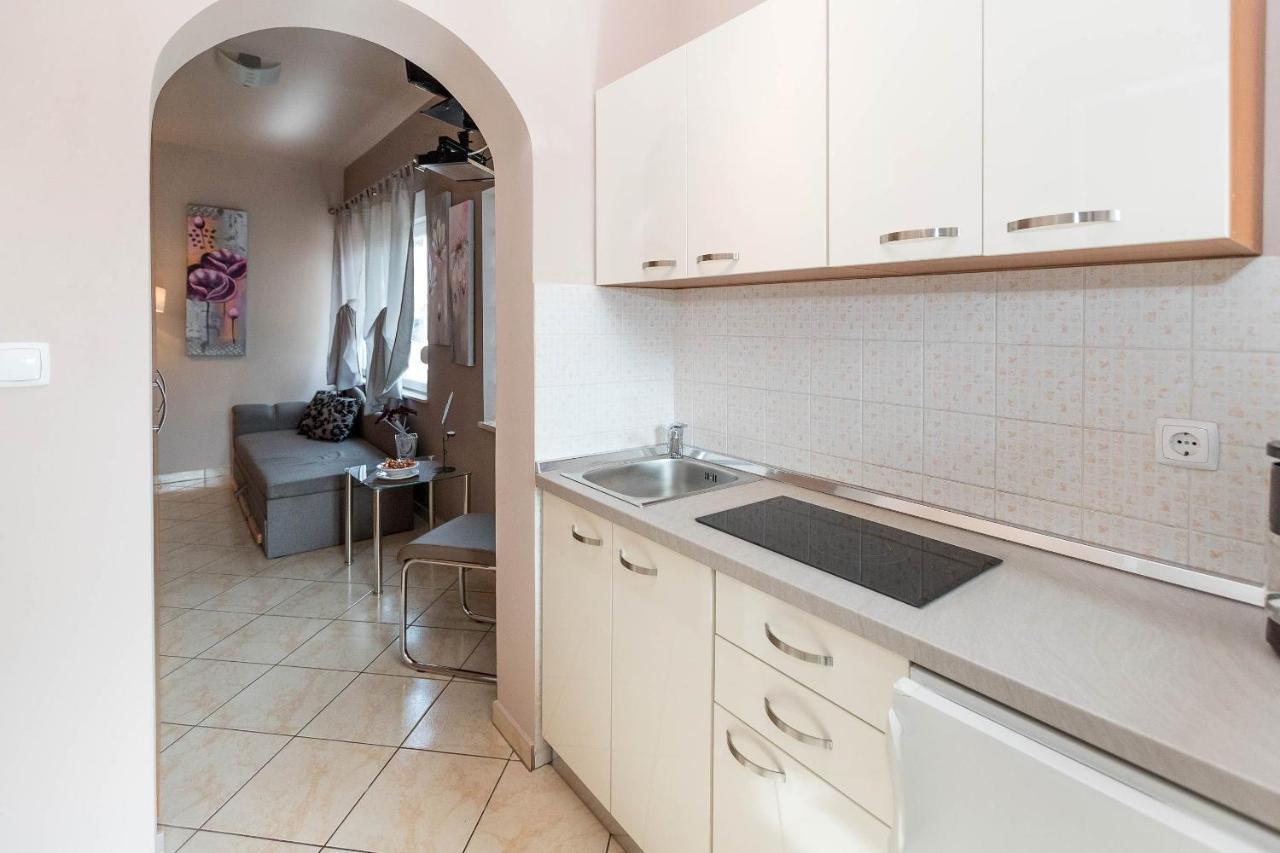 Apartments Karmen 1 Crikvenica Εξωτερικό φωτογραφία