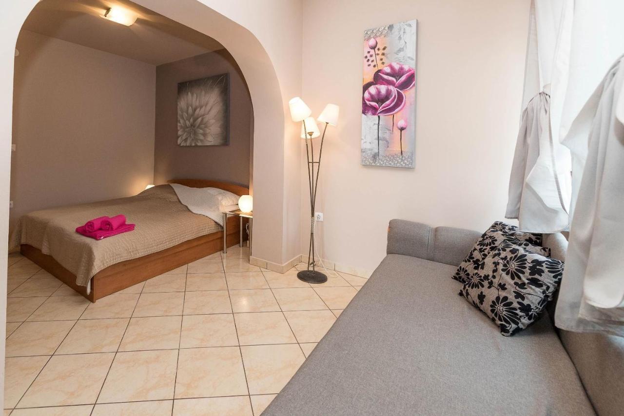 Apartments Karmen 1 Crikvenica Εξωτερικό φωτογραφία