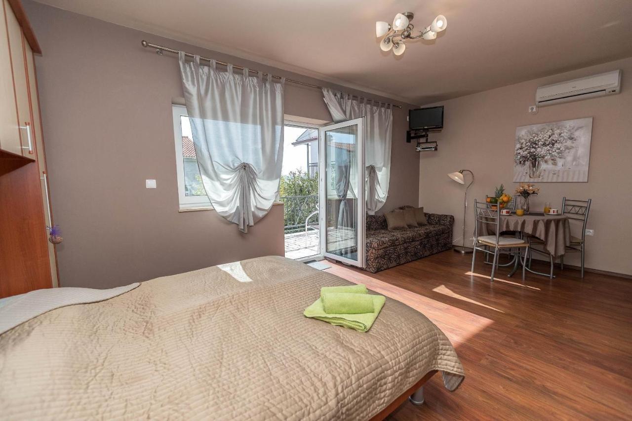 Apartments Karmen 1 Crikvenica Εξωτερικό φωτογραφία