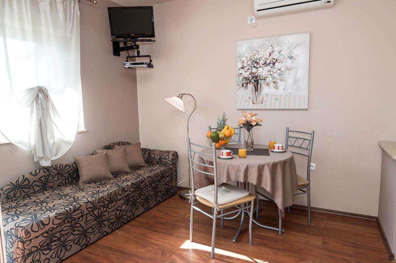 Apartments Karmen 1 Crikvenica Εξωτερικό φωτογραφία